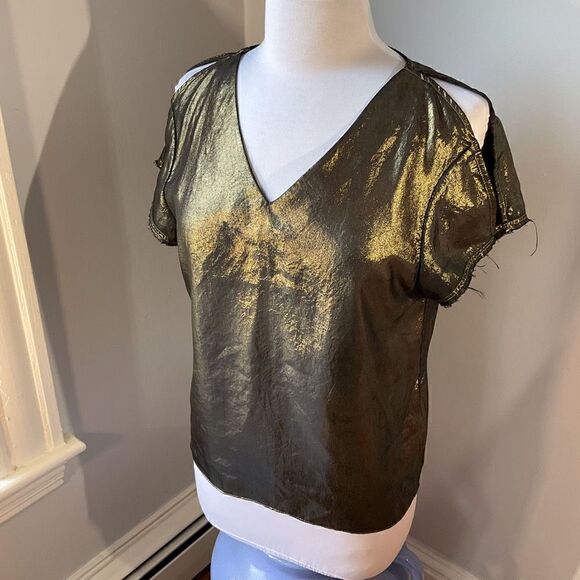 All Saints Gold Lame’ Box Style Top. Cold Shoulder Cut Outs, Raw Hems. Size 0 - Picture 5 of 10